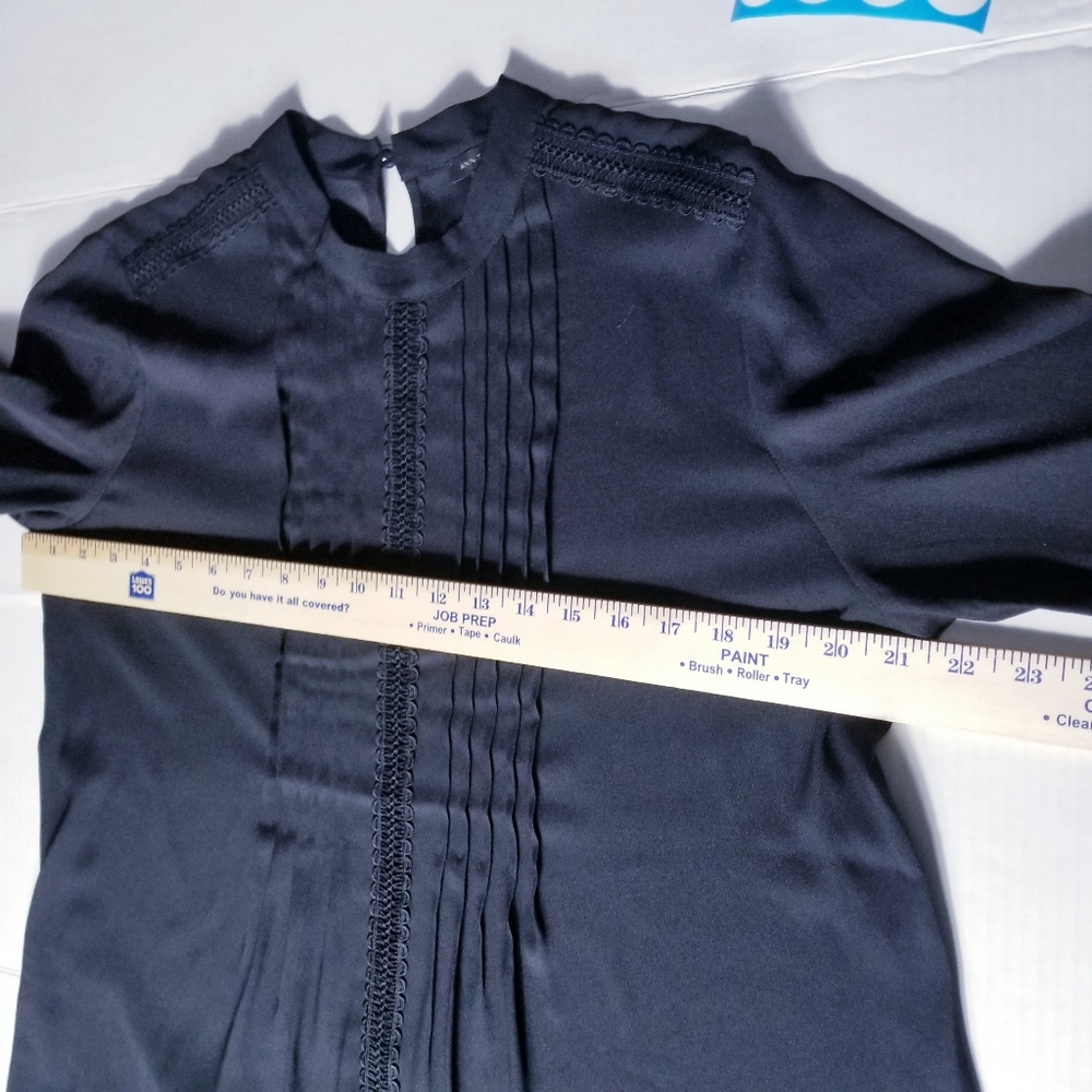 ANN TAYLOR DRESSY BLACK LONG SLEEVE EMBROIDERY BLOUSE SIZE MEDIUM - Picture 7 of 12